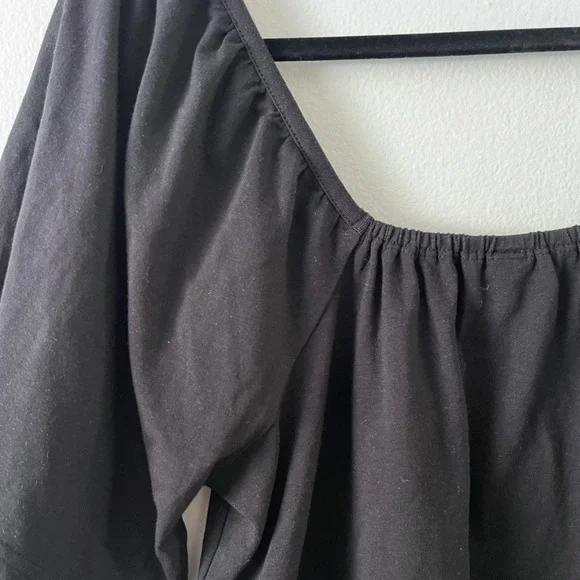 Pact Women's Luxe Jersey Flutter Sleeve Top in Black Short Sleeve size small - Picture 8 of 10